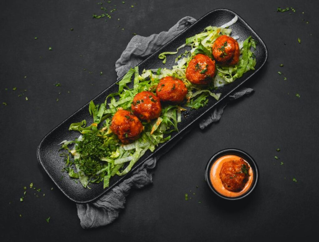 Meatballs on a bed of lettuce