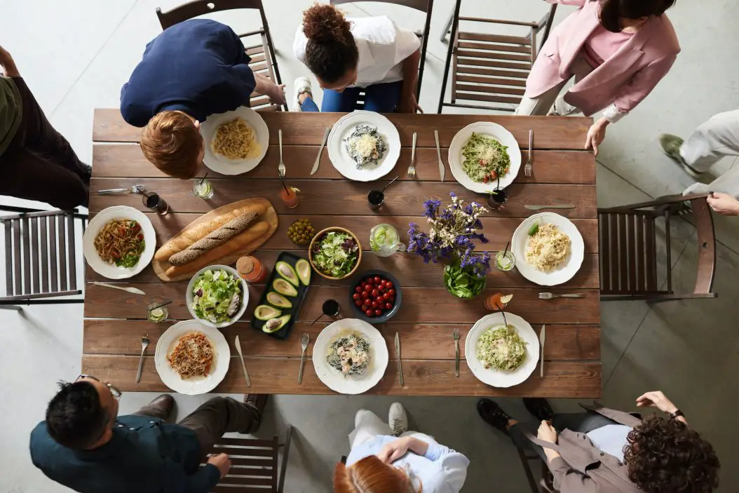 How much Pasta to Serve a Crowd?