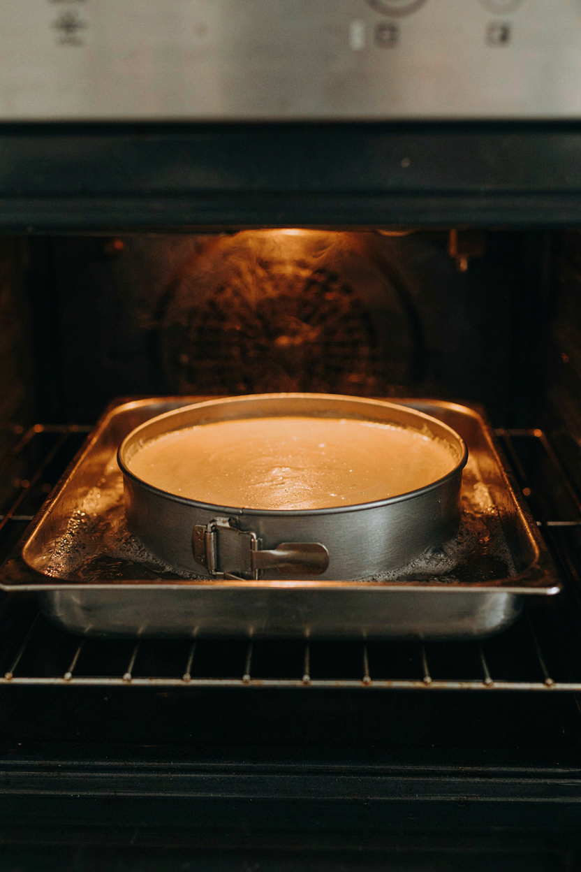 Cheesecake baking in water bath
